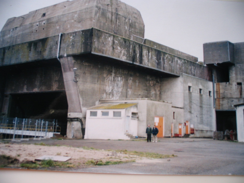 U BOAT SANCTUARY – INSIDE THE INDESTRUCTIBLE U BOAT BASES IN BRITTANY ...